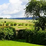 Oda ve Kahvaltı Domaine Du Vieux Chene Stoumont