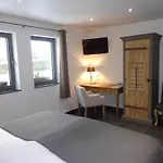 Oda ve Kahvaltı Domaine Du Vieux Chene 4*