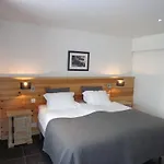 Domaine Du Vieux Chene Oda ve Kahvaltı 4*