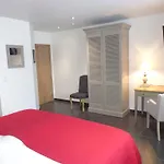 Domaine Du Vieux Chene Oda ve Kahvaltı