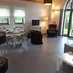 Oda ve Kahvaltı Domaine Du Vieux Chene 4*