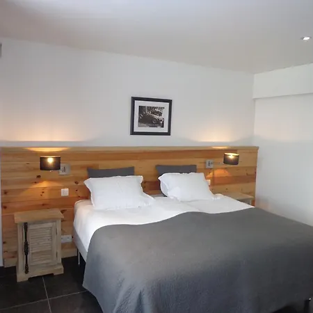 Domaine Du Vieux Chene Bed & Breakfast 4*