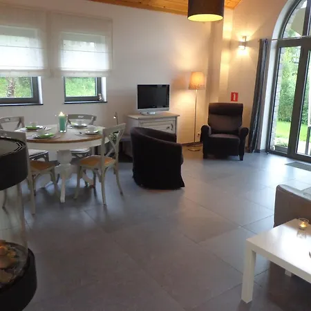 Nocleg ze śniadaniem Domaine Du Vieux Chene 4*